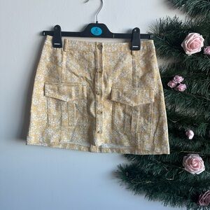 BP Yellow and Cream Textured Apparel